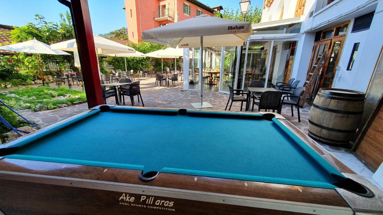 Hostal Ansonea Bera  Екстер'єр фото