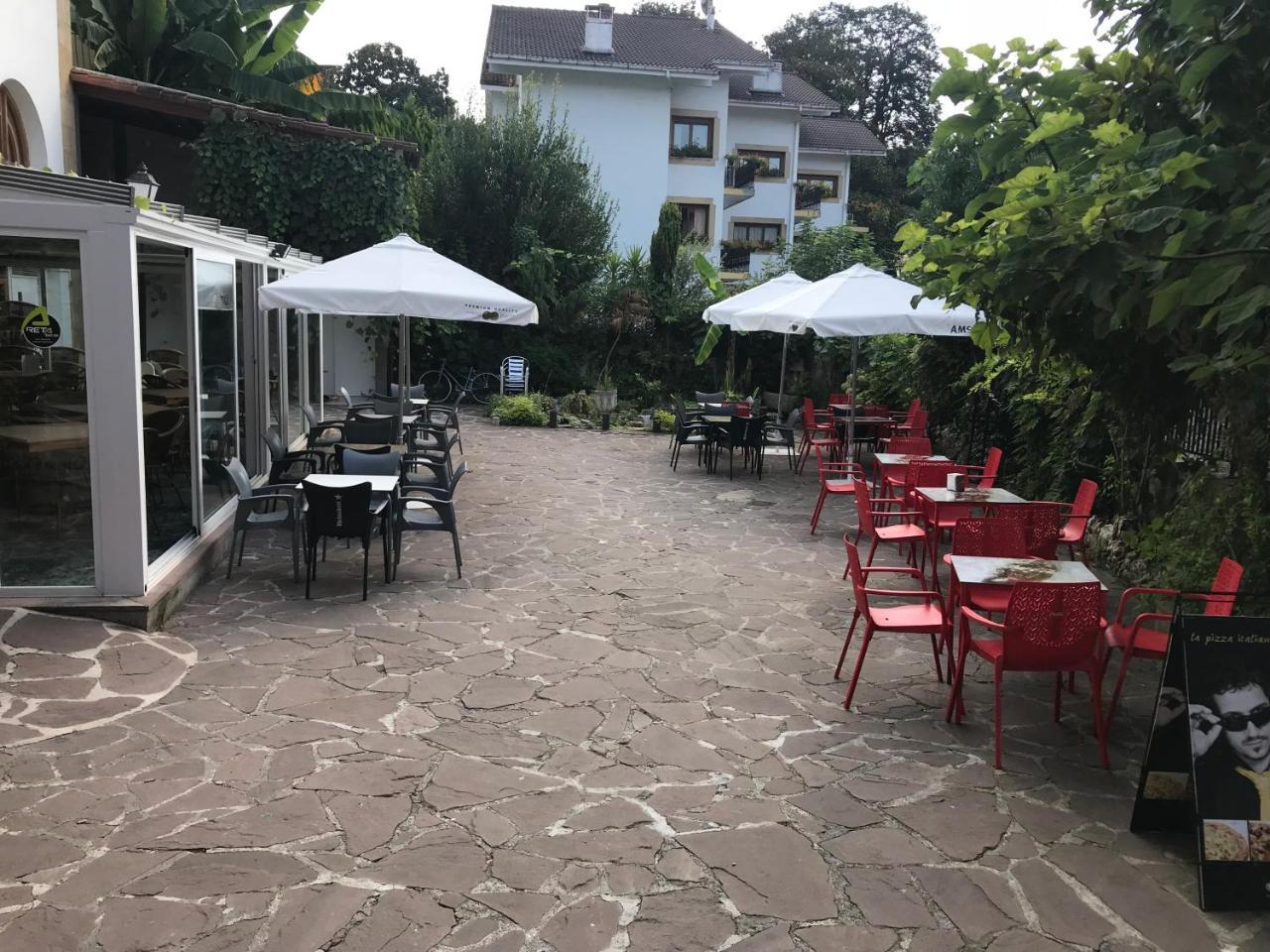 Hostal Ansonea Bera  Екстер'єр фото